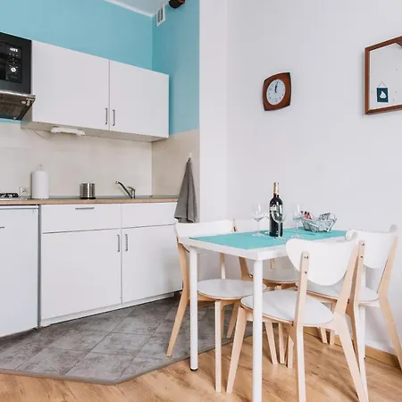 Host Molo Apartament